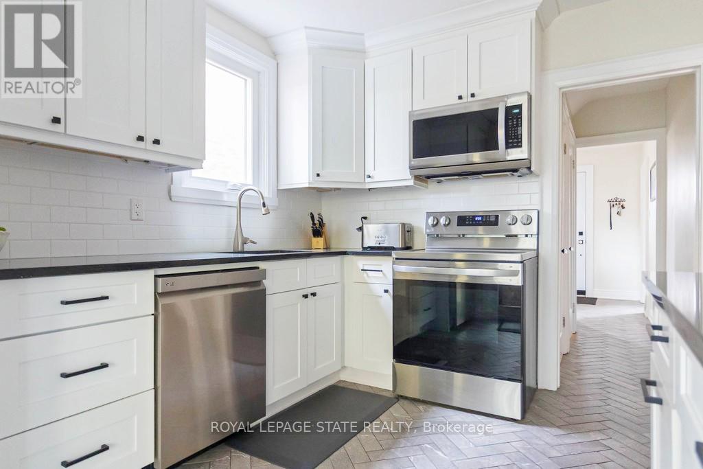 68 Bond Street S, Hamilton, Ontario  L8S 1S7 - Photo 10 - X12542646