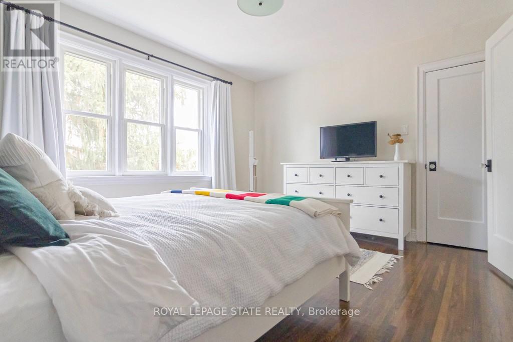 68 Bond Street S, Hamilton, Ontario  L8S 1S7 - Photo 16 - X12542646