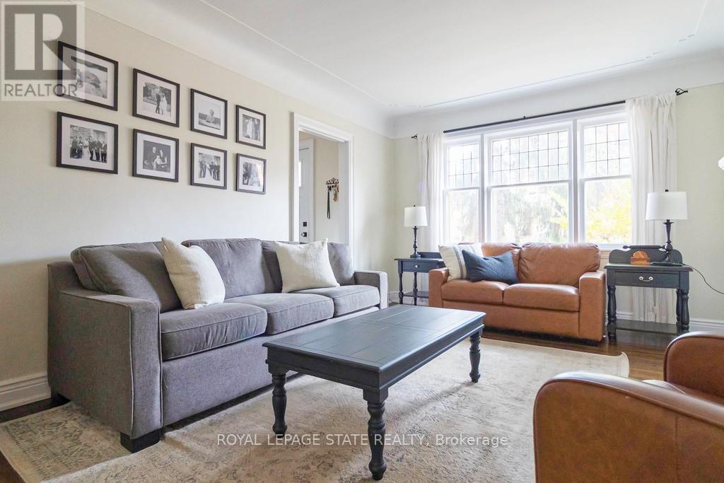 68 Bond Street S, Hamilton, Ontario  L8S 1S7 - Photo 3 - X12542646