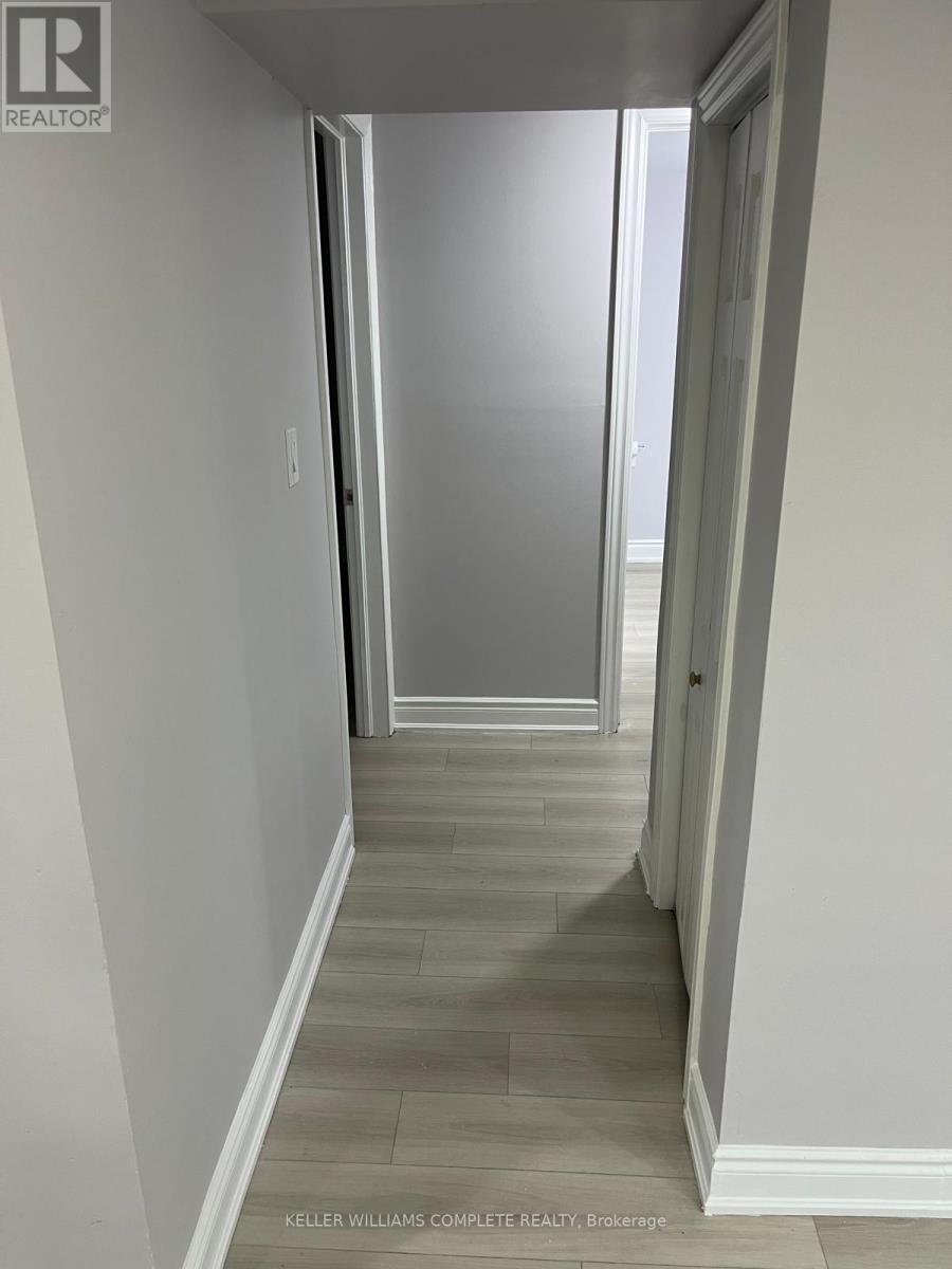 Lower - 15 Camille Court, Hamilton, Ontario  L8T 2C8 - Photo 6 - X12542650