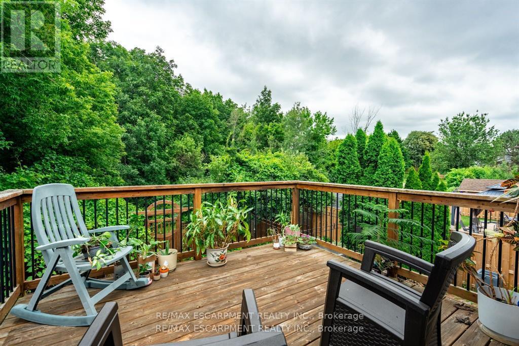 16 Flamingo Drive, Hamilton, Ontario  L9A 4X7 - Photo 16 - X12542670