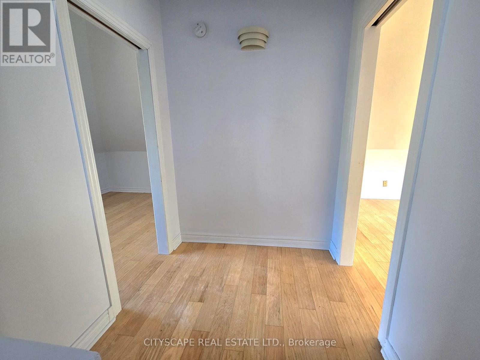 2 - 45 Fairholt Road S, Hamilton, Ontario  L8M 2T5 - Photo 15 - X12542722