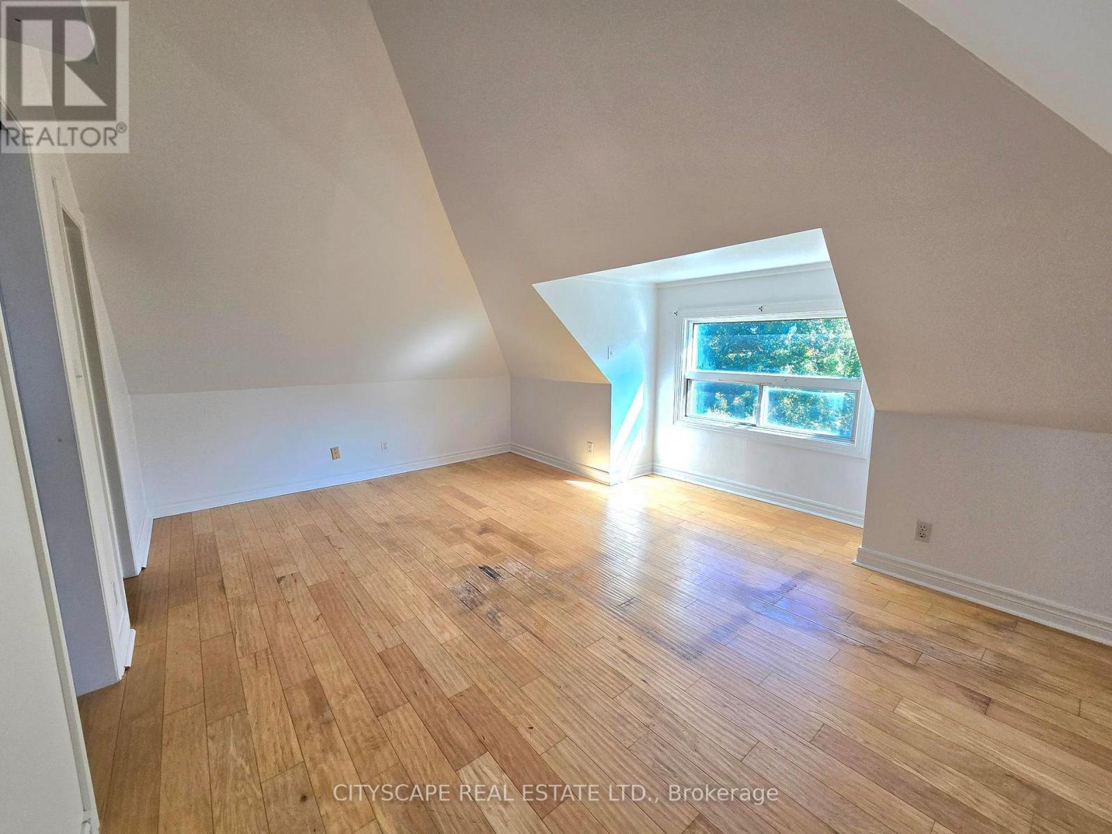 2 - 45 Fairholt Road S, Hamilton, Ontario  L8M 2T5 - Photo 17 - X12542722