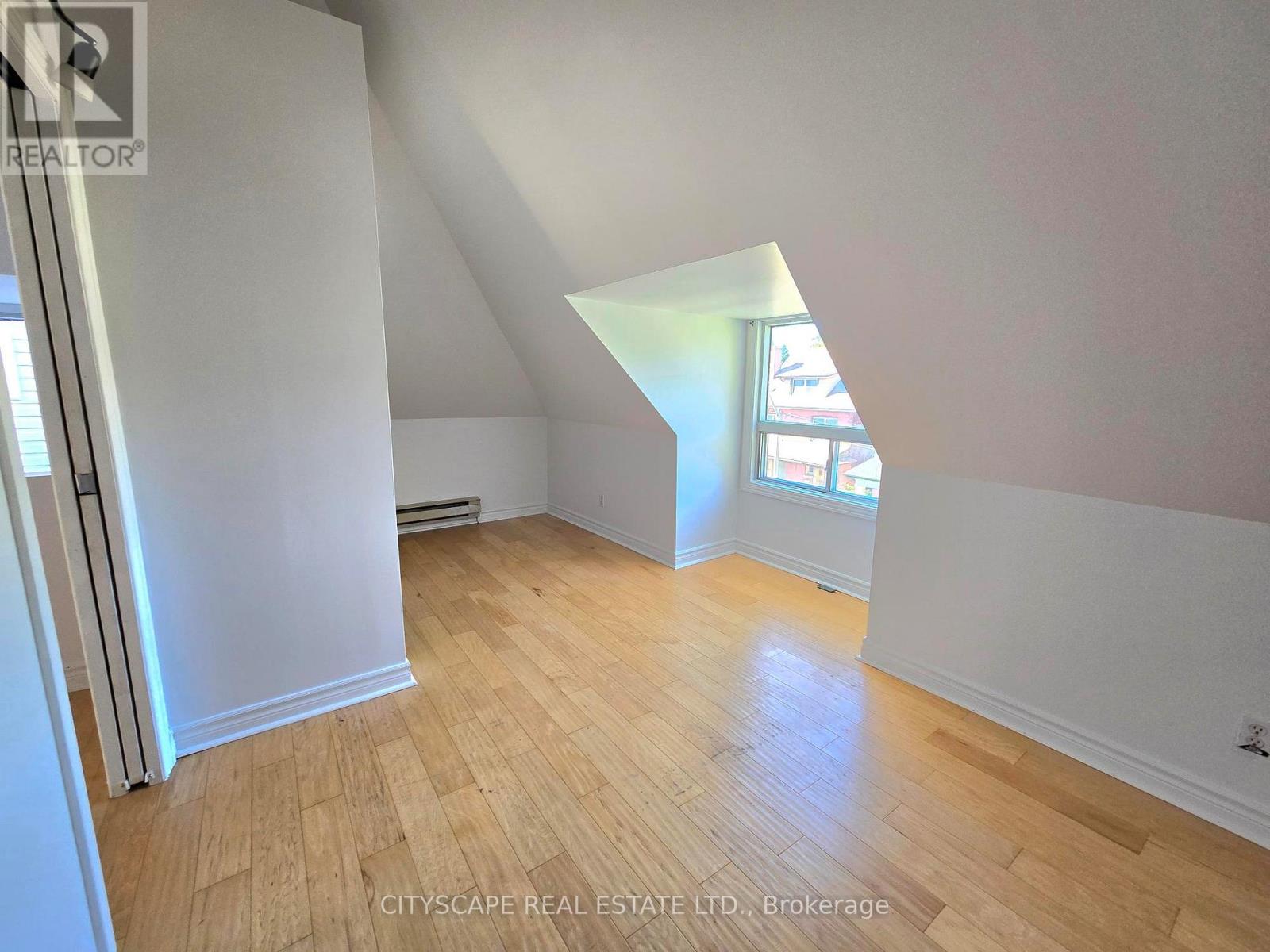 2 - 45 Fairholt Road S, Hamilton, Ontario  L8M 2T5 - Photo 18 - X12542722