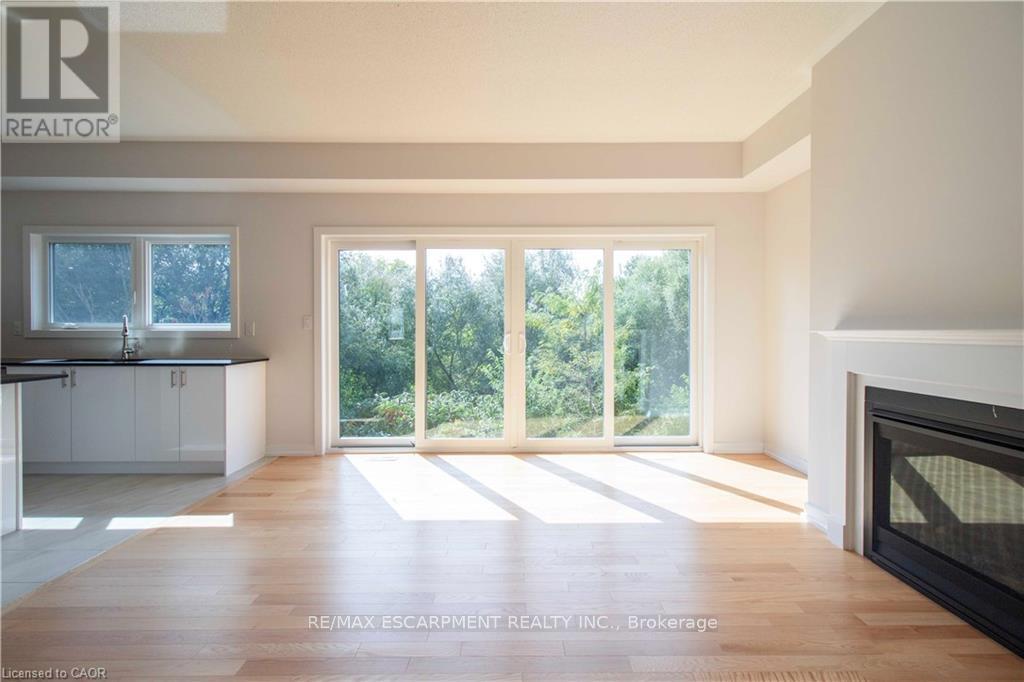 14 Trailside Drive, Haldimand, Ontario  N0A 1S0 - Photo 12 - X12542738