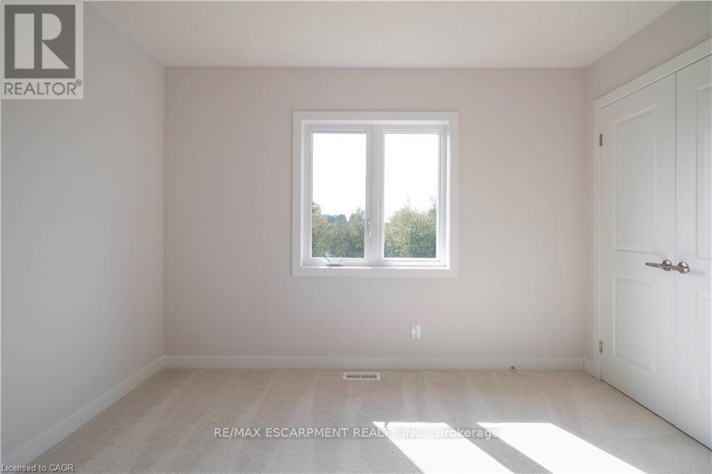 14 Trailside Drive, Haldimand, Ontario  N0A 1S0 - Photo 19 - X12542738