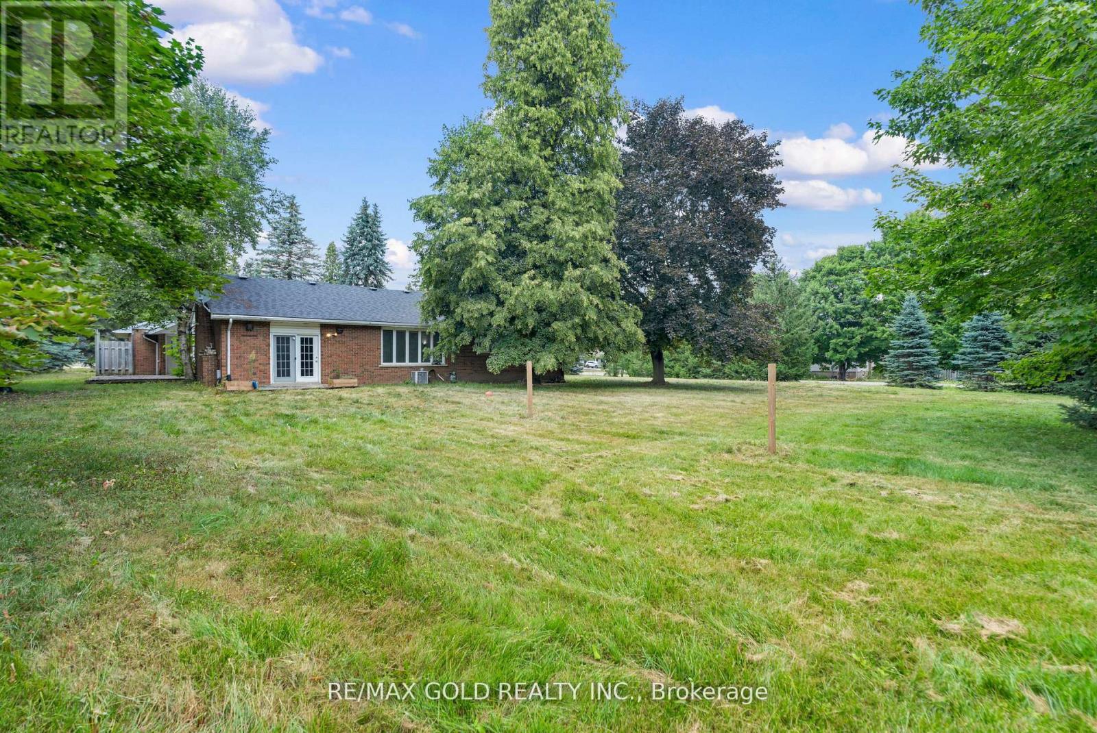 3 Cedar Grove Road, Mono, Ontario  L9W 6X6 - Photo 9 - X12542748