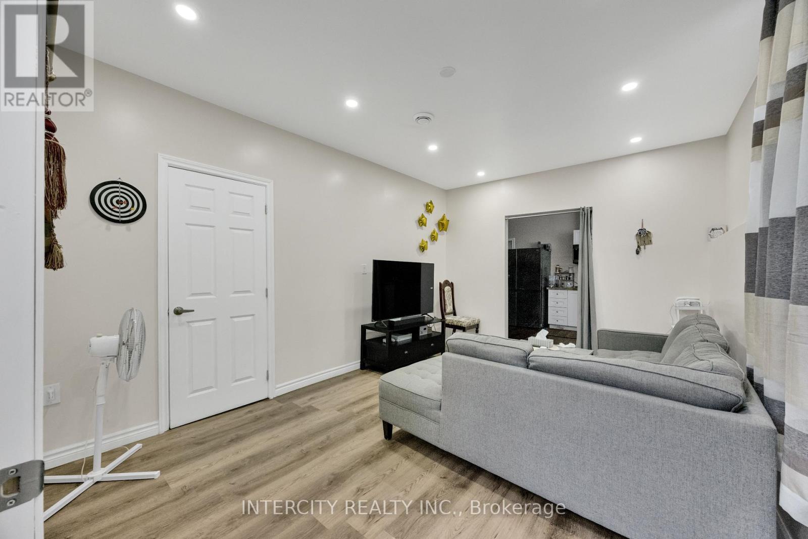 80 Arrowhead Lane, Chatham-Kent, Ontario  N7M 0A6 - Photo 16 - X12542776