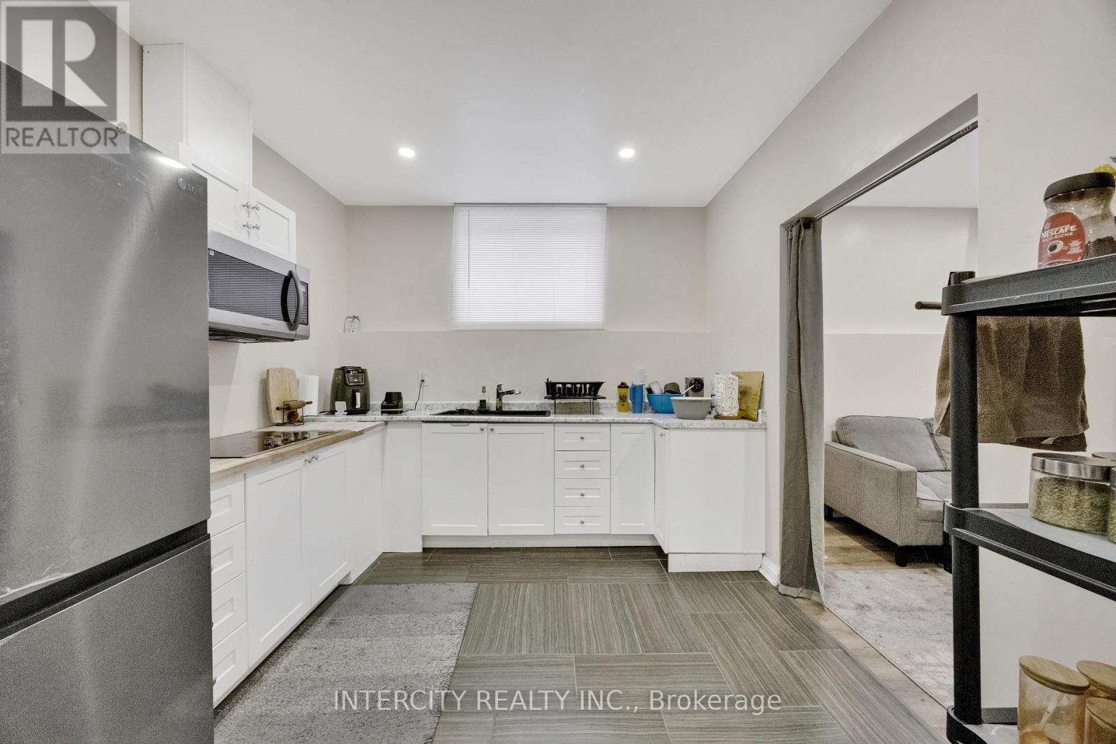 80 Arrowhead Lane, Chatham-Kent, Ontario  N7M 0A6 - Photo 25 - X12542776