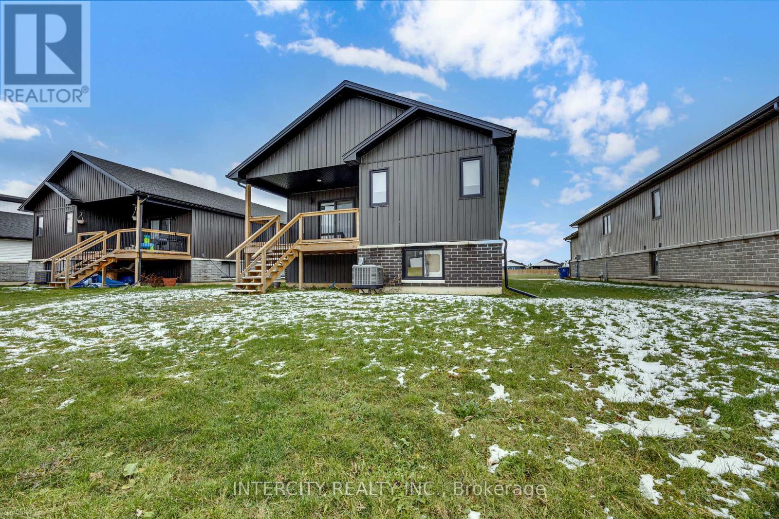 80 Arrowhead Lane, Chatham-Kent, Ontario  N7M 0A6 - Photo 29 - X12542776