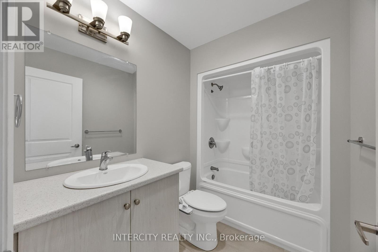 80 Arrowhead Lane, Chatham-Kent, Ontario  N7M 0A6 - Photo 8 - X12542776