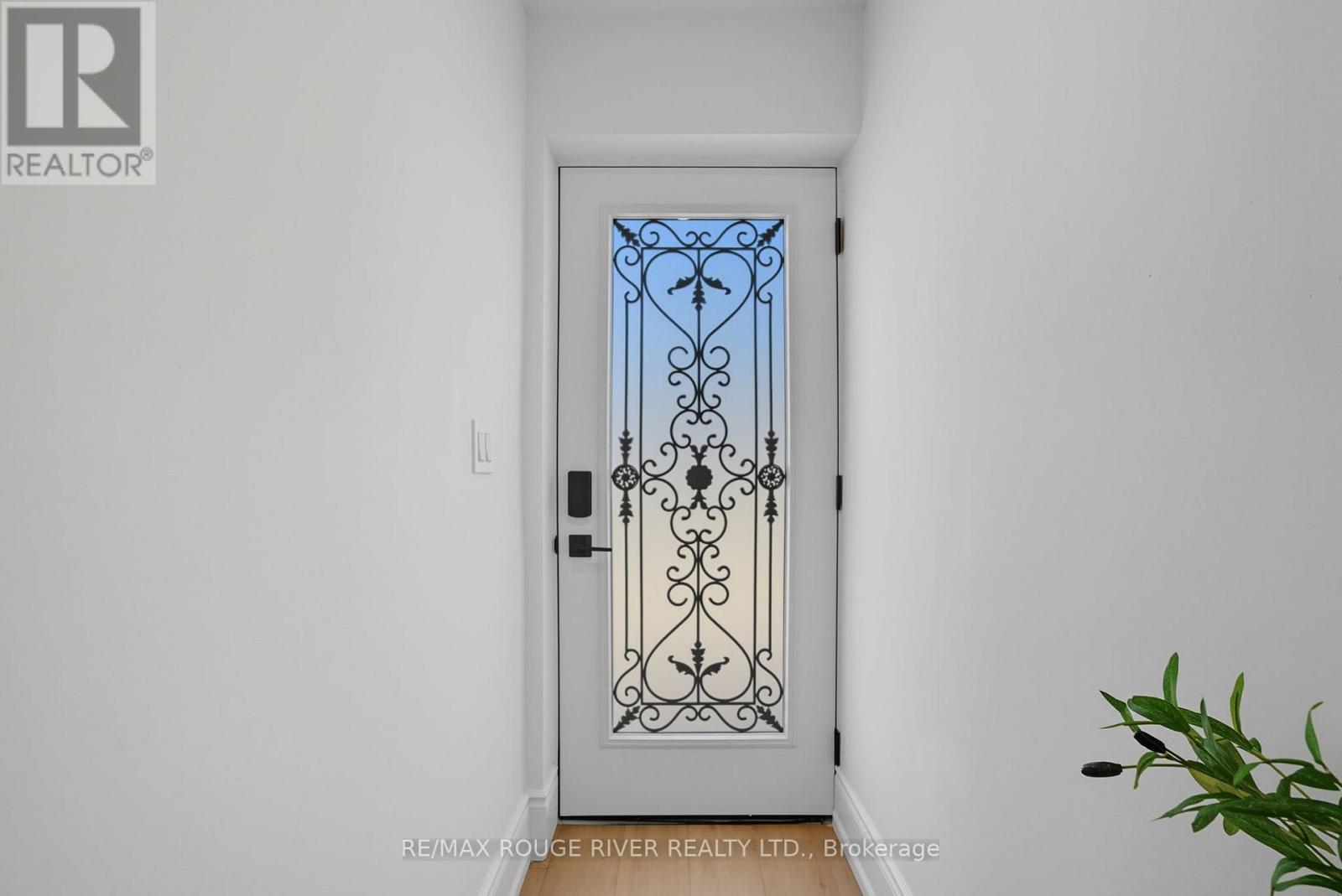 353 John Street, Cobourg, Ontario  K9A 3T4 - Photo 5 - X12542824