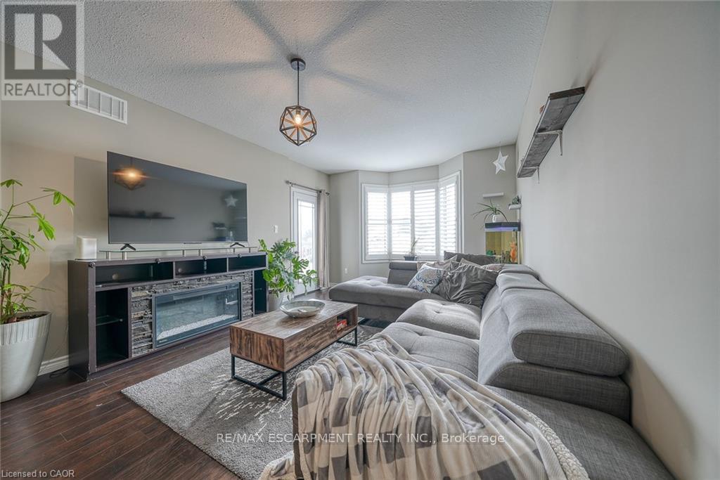 32 Langrell Avenue, Tillsonburg, Ontario  N4G 5X8 - Photo 17 - X12542834