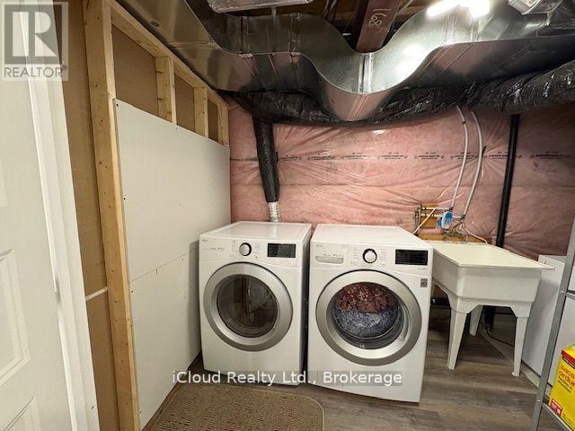 521 Honeylocust Avenue, Ottawa, Ontario  K2V 0K9 - Photo 30 - X12542858