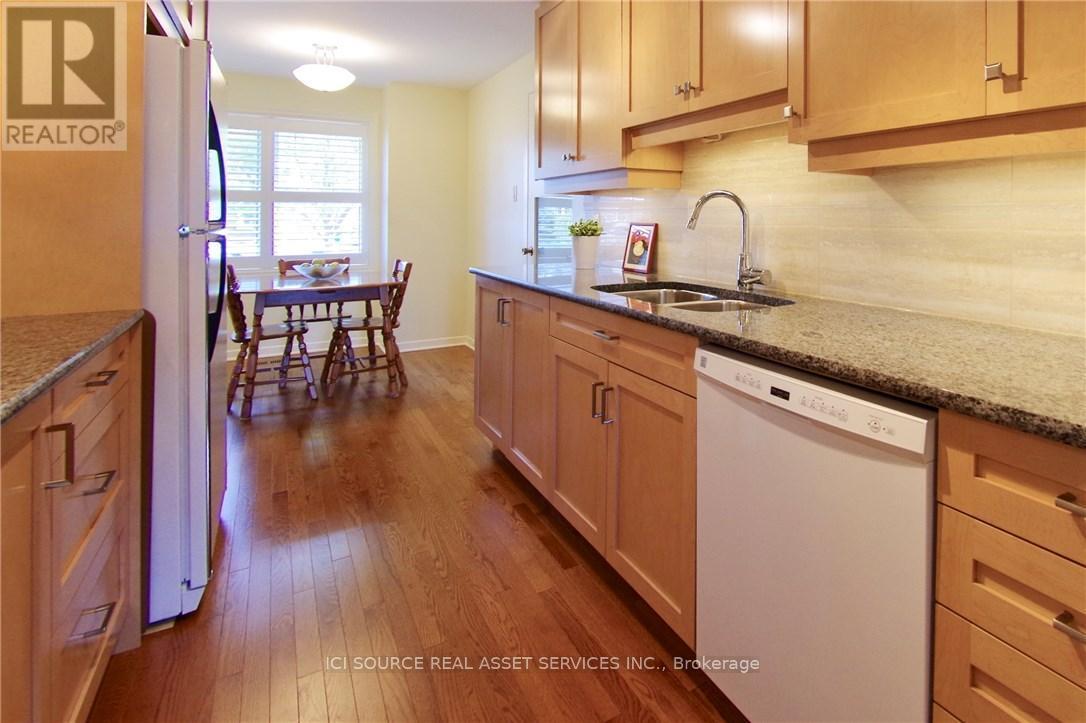 732 Mooney's Bay Place, Ottawa, Ontario  K1V 9R2 - Photo 13 - X12542864