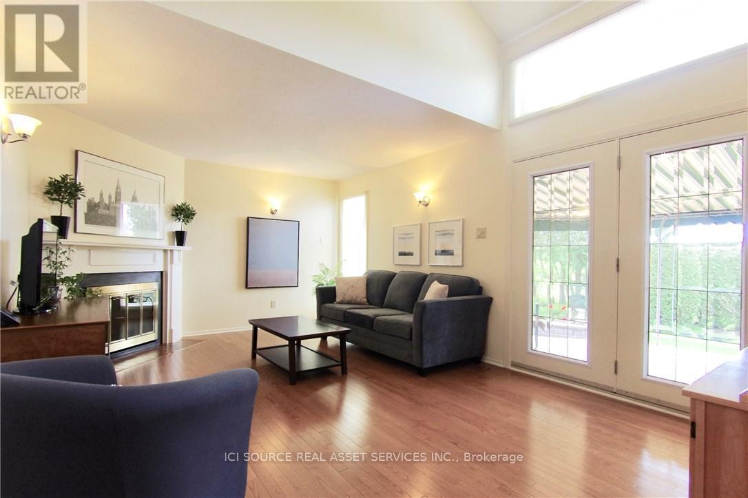 732 Mooney's Bay Place, Ottawa, Ontario  K1V 9R2 - Photo 6 - X12542864