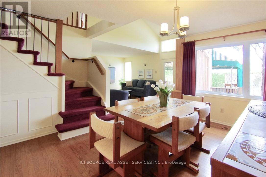 732 Mooney's Bay Place, Ottawa, Ontario  K1V 9R2 - Photo 8 - X12542864