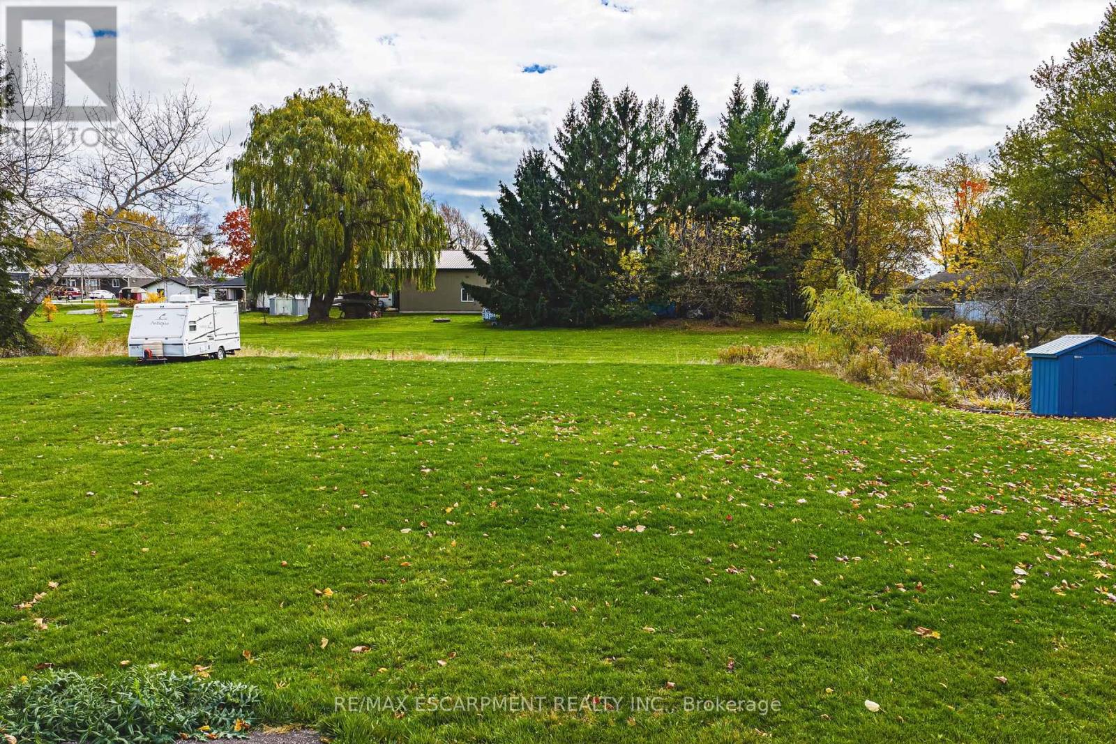 610 New Lakeshore Road, Norfolk, Ontario  N0A 1N3 - Photo 5 - X12525474