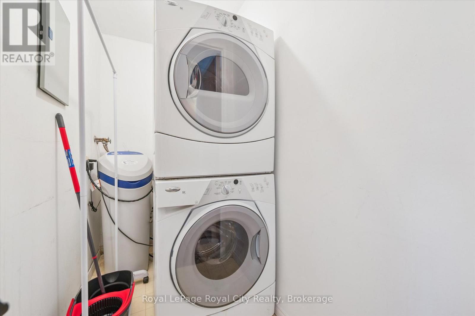 1410 - 35 Green Valley Drive, Kitchener, Ontario N2P 2A5 - Photo 22 - X12542894