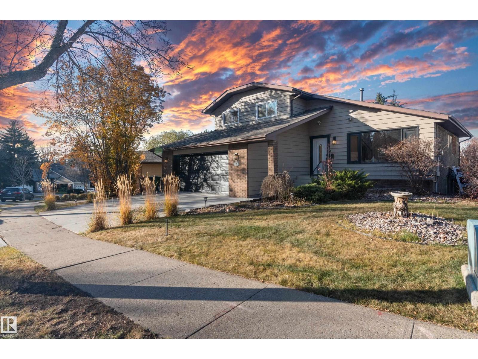 32 WOODCREST AV, St. Albert, Alberta