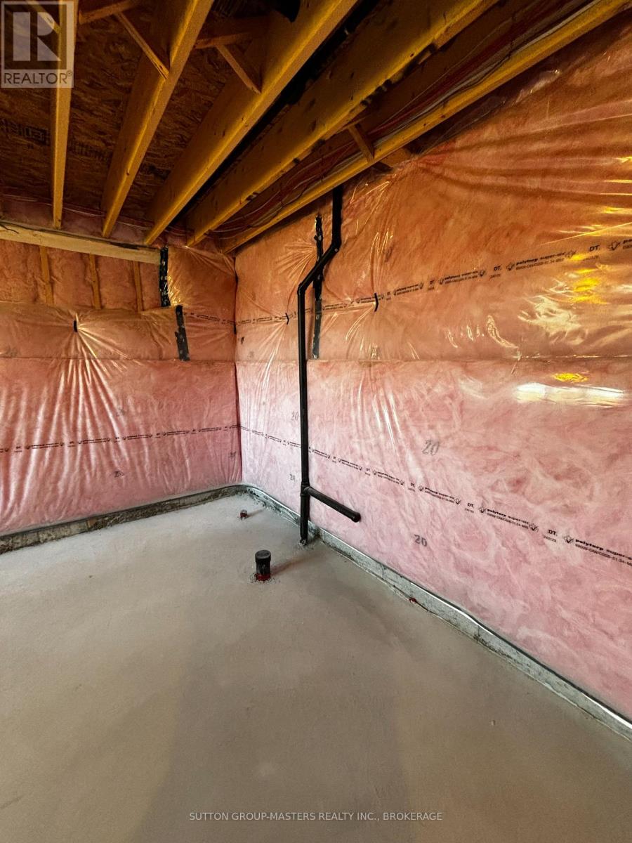 46 Oakmont Drive, Loyalist, Ontario  K0H 1G0 - Photo 27 - X12379120