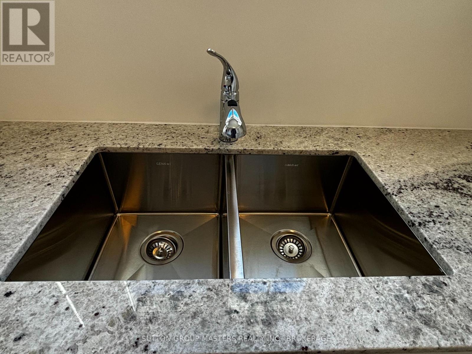 46 Oakmont Drive, Loyalist, Ontario  K0H 1G0 - Photo 6 - X12379120