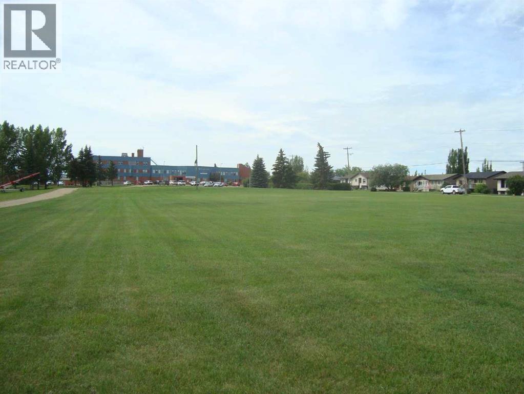 420 Pontmain Road, Trochu, Alberta  T0M 2C0 - Photo 10 - A2238368