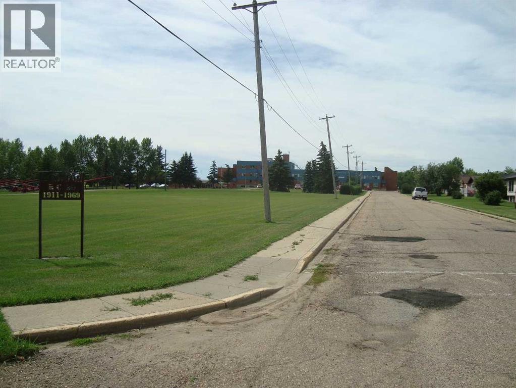 420 Pontmain Road, Trochu, Alberta  T0M 2C0 - Photo 3 - A2238368