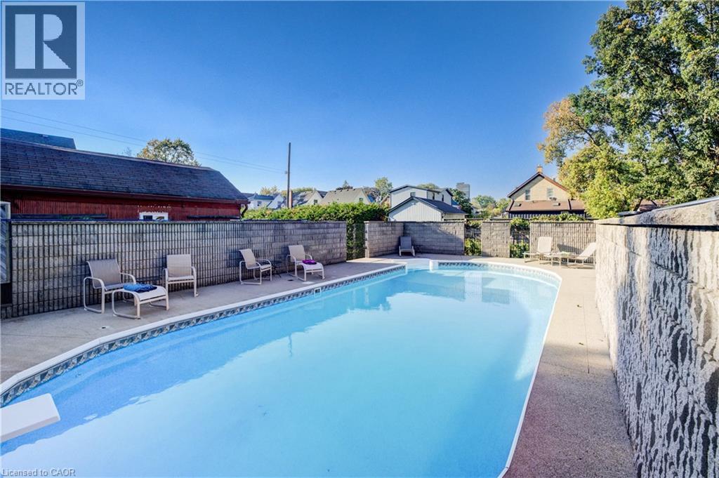 48 Dupont Street E, Waterloo, Ontario N2J 2G9 - Photo 32 - 40786954