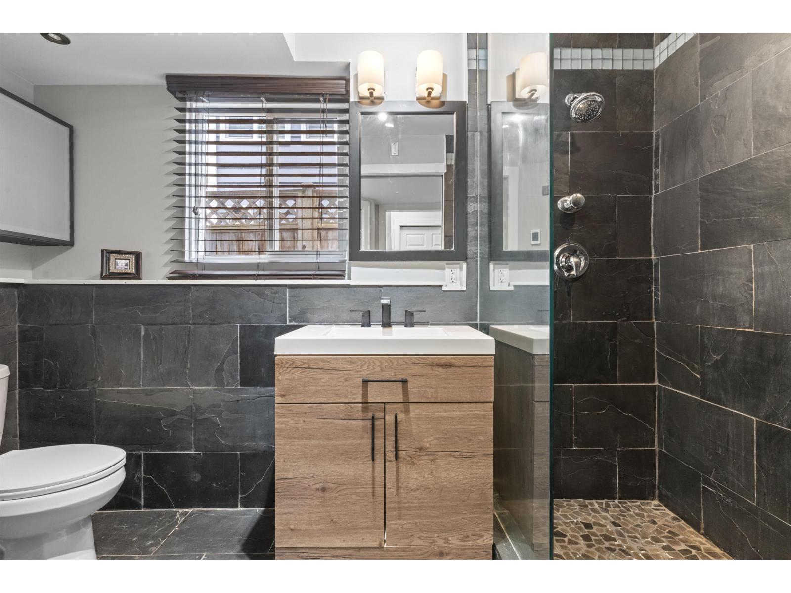 13950 Blackburn Avenue, White Rock, British Columbia V4B 2Z5 - Photo 23 - R3066947