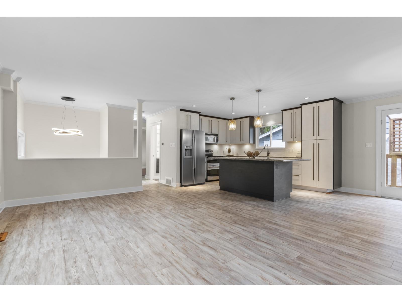 13950 Blackburn Avenue, White Rock, British Columbia V4B 2Z5 - Photo 13 - R3066947