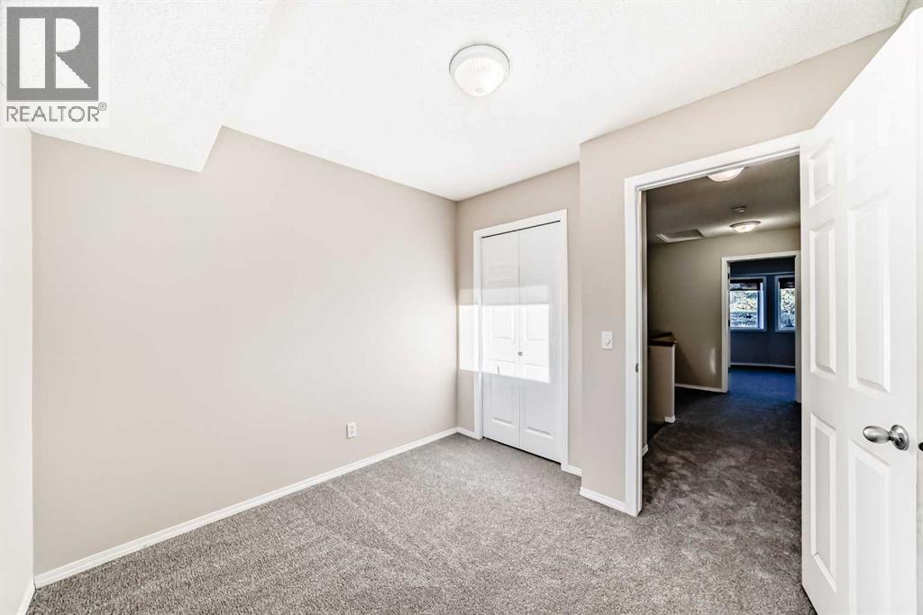 677 Regal Park Ne, Calgary, Alberta  T2E 0S6 - Photo 38 - A2268999