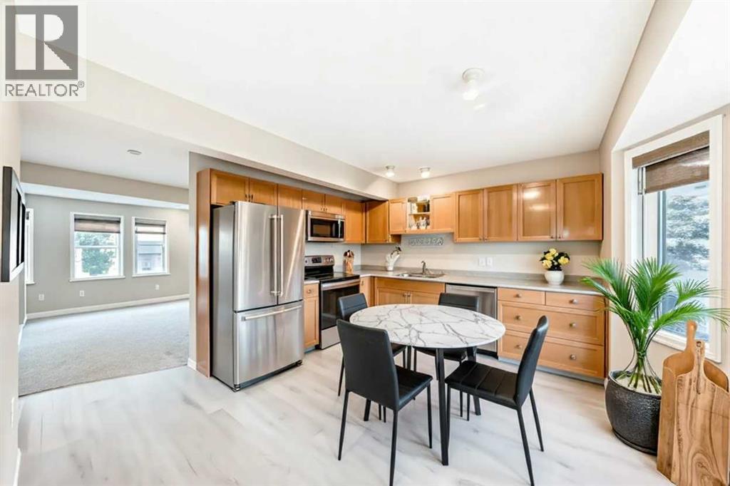 677 Regal Park Ne, Calgary, Alberta  T2E 0S6 - Photo 5 - A2268999