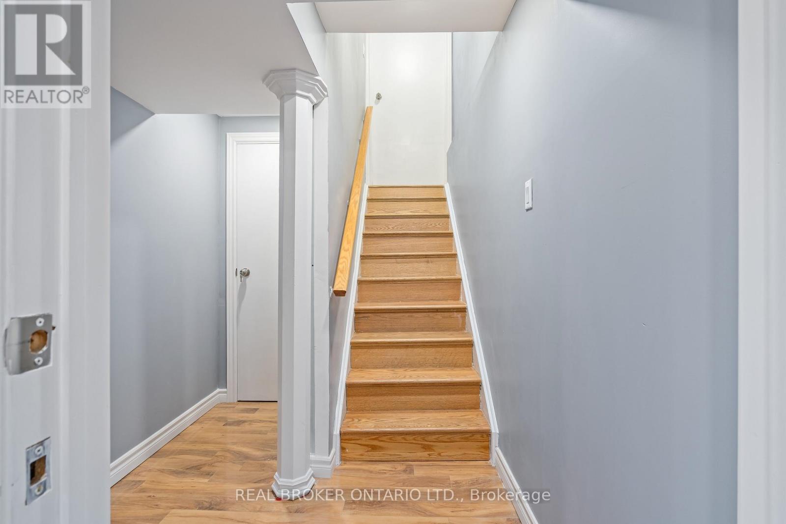 210 MILLER DRIVE, Halton Hills, Ontario