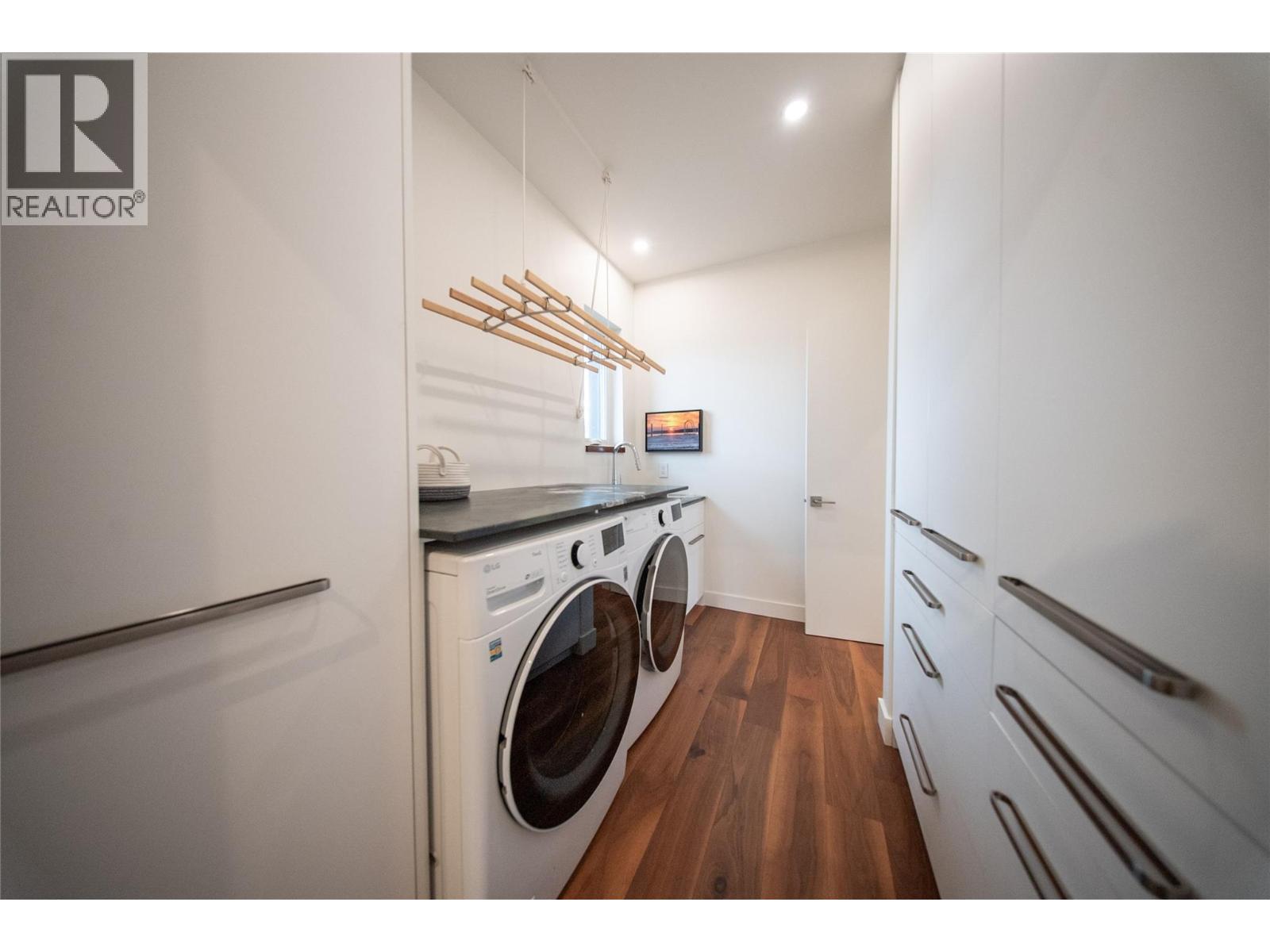 930 Cawston Avenue, Kelowna, British Columbia  V1Y 6Z8 - Photo 27 - 10368812