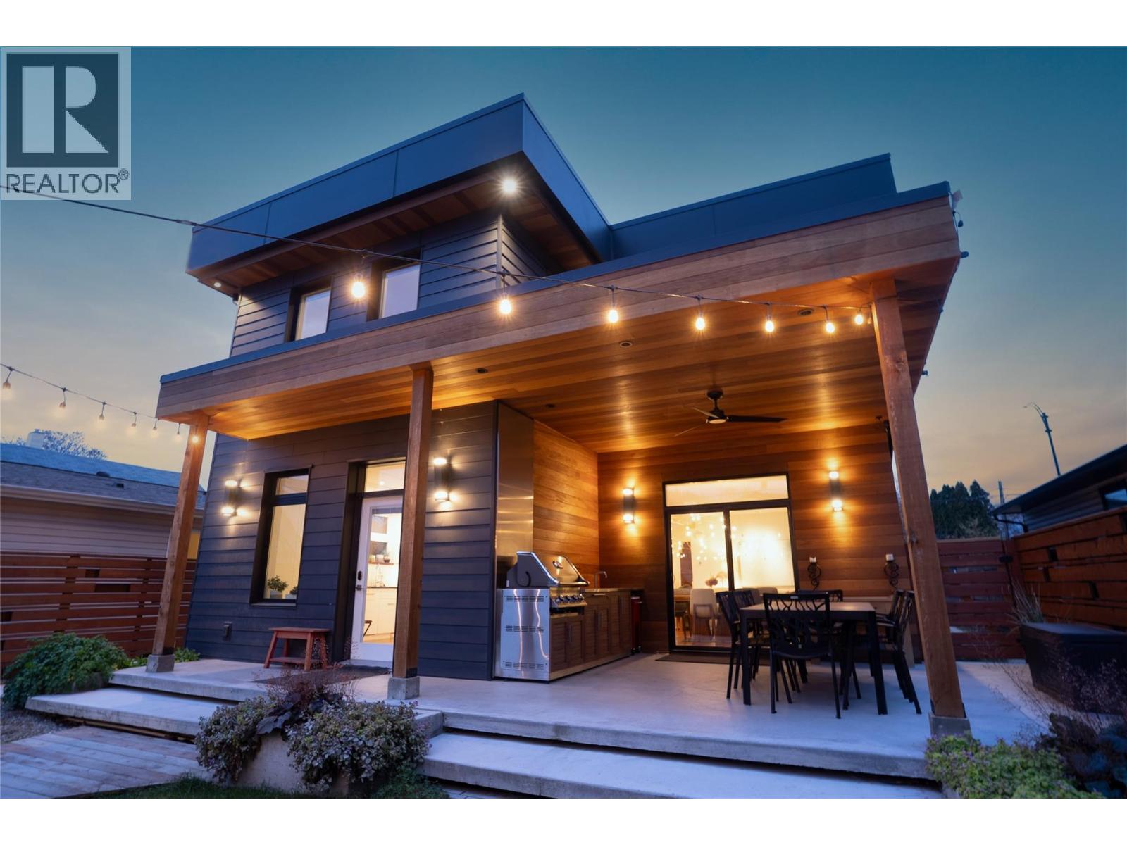 930 Cawston Avenue, Kelowna, British Columbia  V1Y 6Z8 - Photo 2 - 10368812