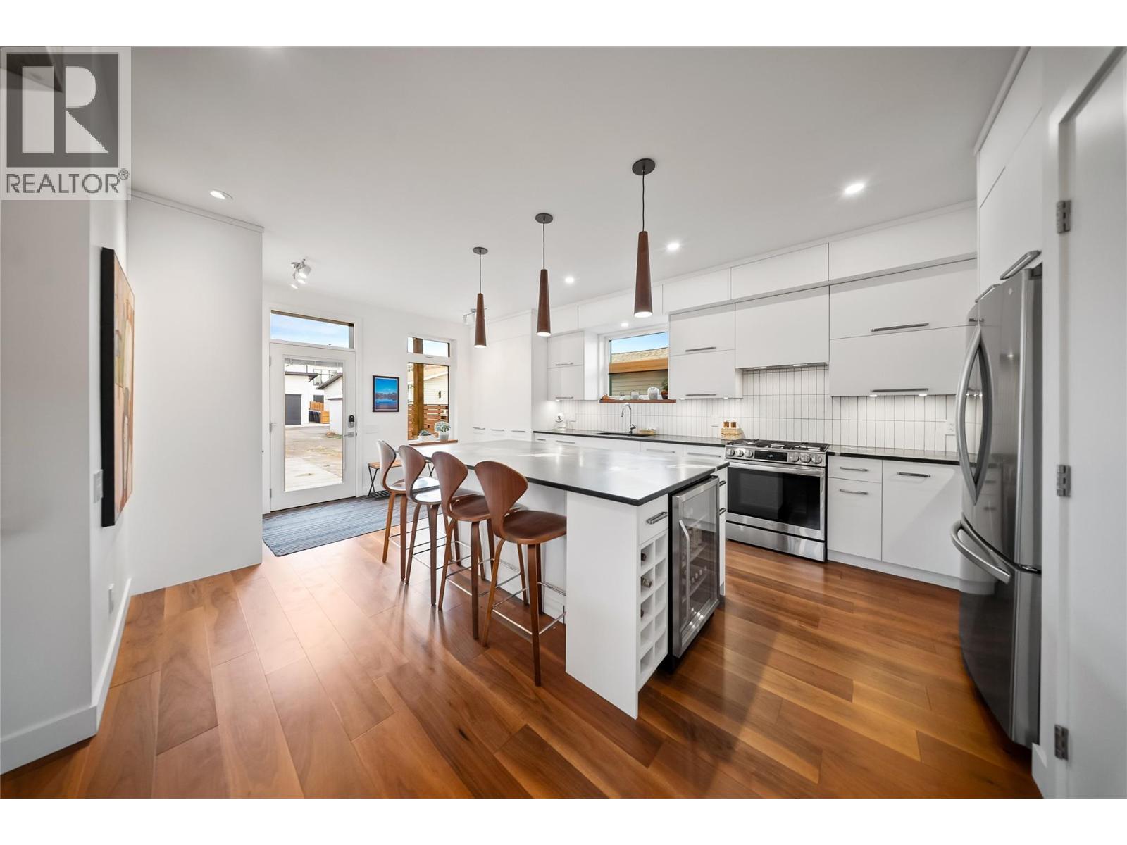 930 Cawston Avenue, Kelowna, British Columbia  V1Y 6Z8 - Photo 11 - 10368812