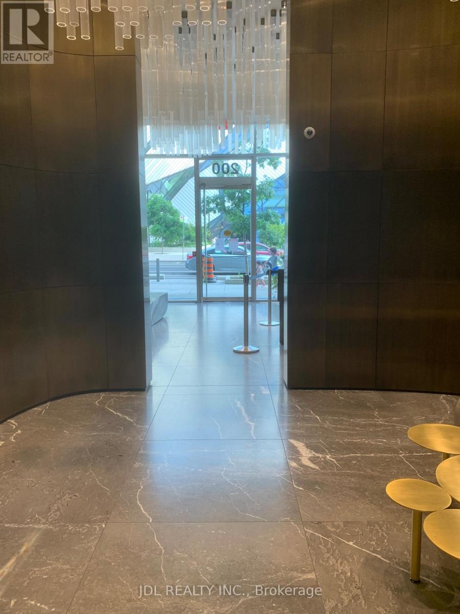 2204 - 200 Bloor Street W, Toronto, Ontario  M5S 1T8 - Photo 4 - C12542948