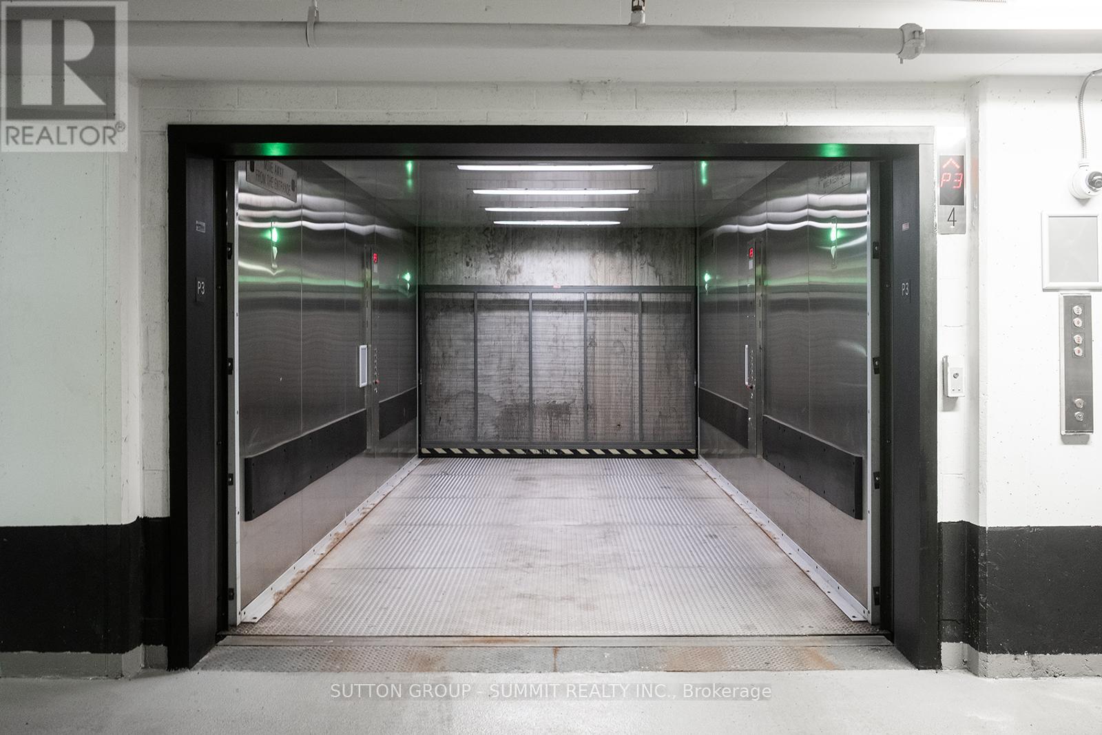 902 - 11 Charlotte Street, Toronto, Ontario  M5V 0M6 - Photo 35 - C12542958