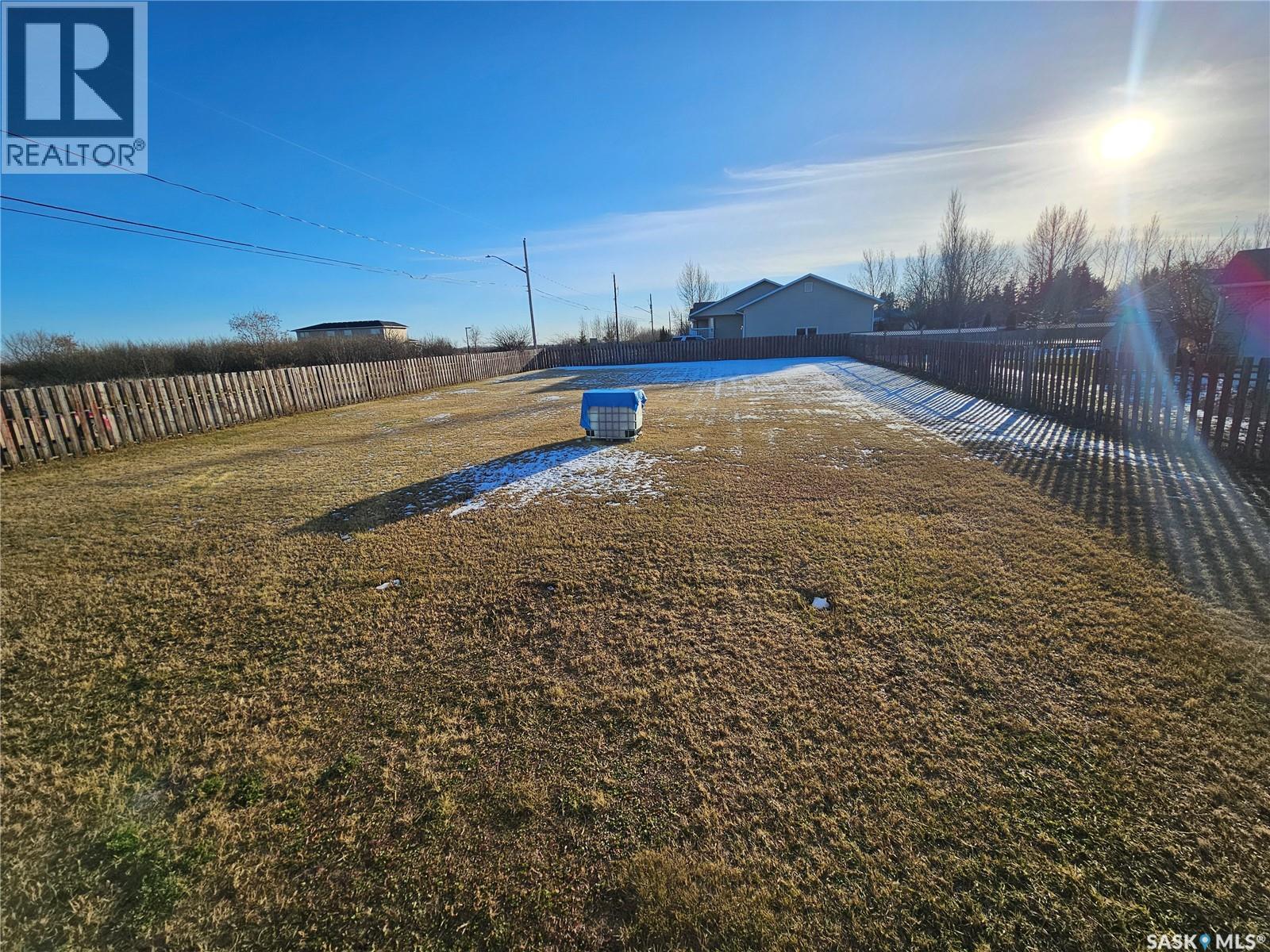320 9th Avenue E, Meadow Lake, Saskatchewan  S9X 1H1 - Photo 20 - SK023975