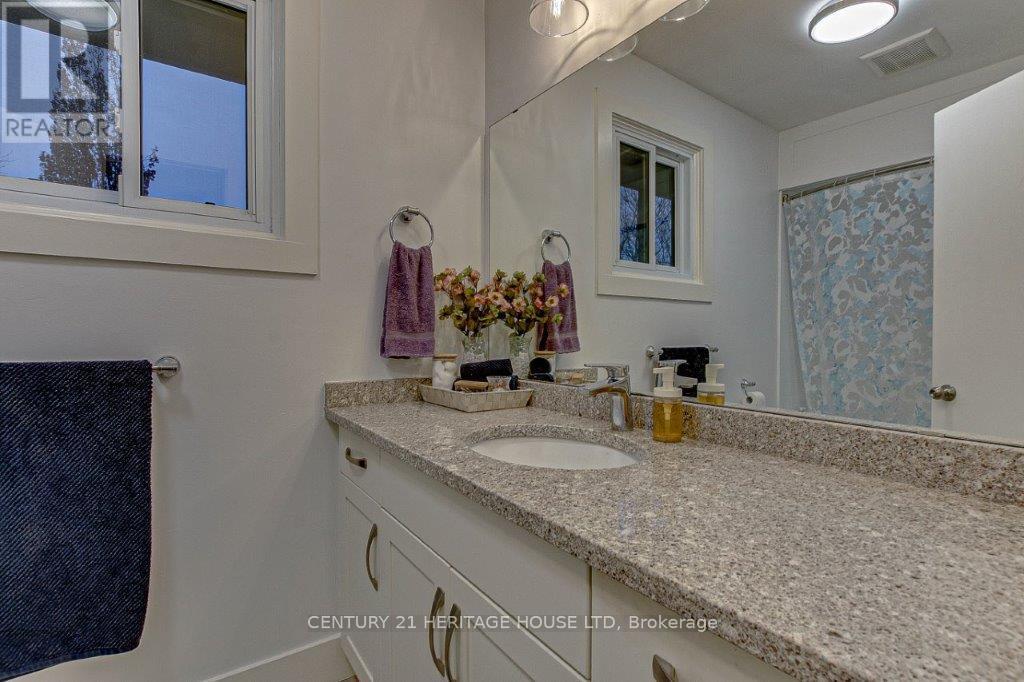 6958 Sunset Road, Central Elgin, Ontario  N5P 3S8 - Photo 15 - X12338415