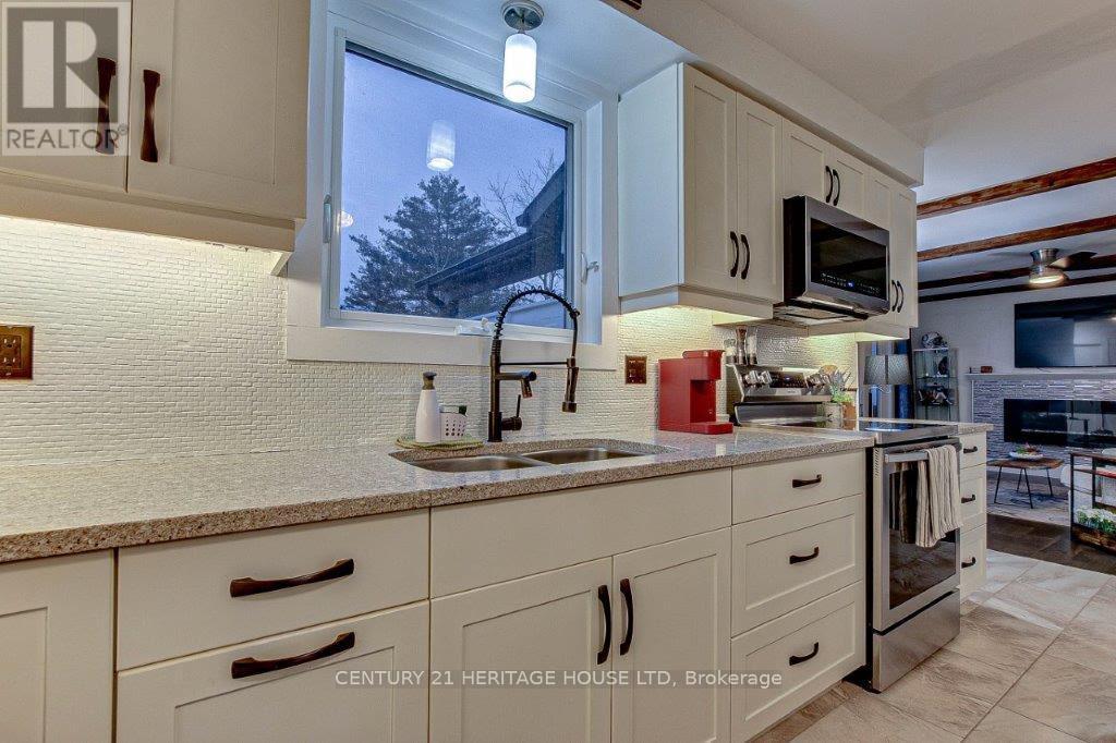 6958 Sunset Road, Central Elgin, Ontario  N5P 3S8 - Photo 4 - X12338415