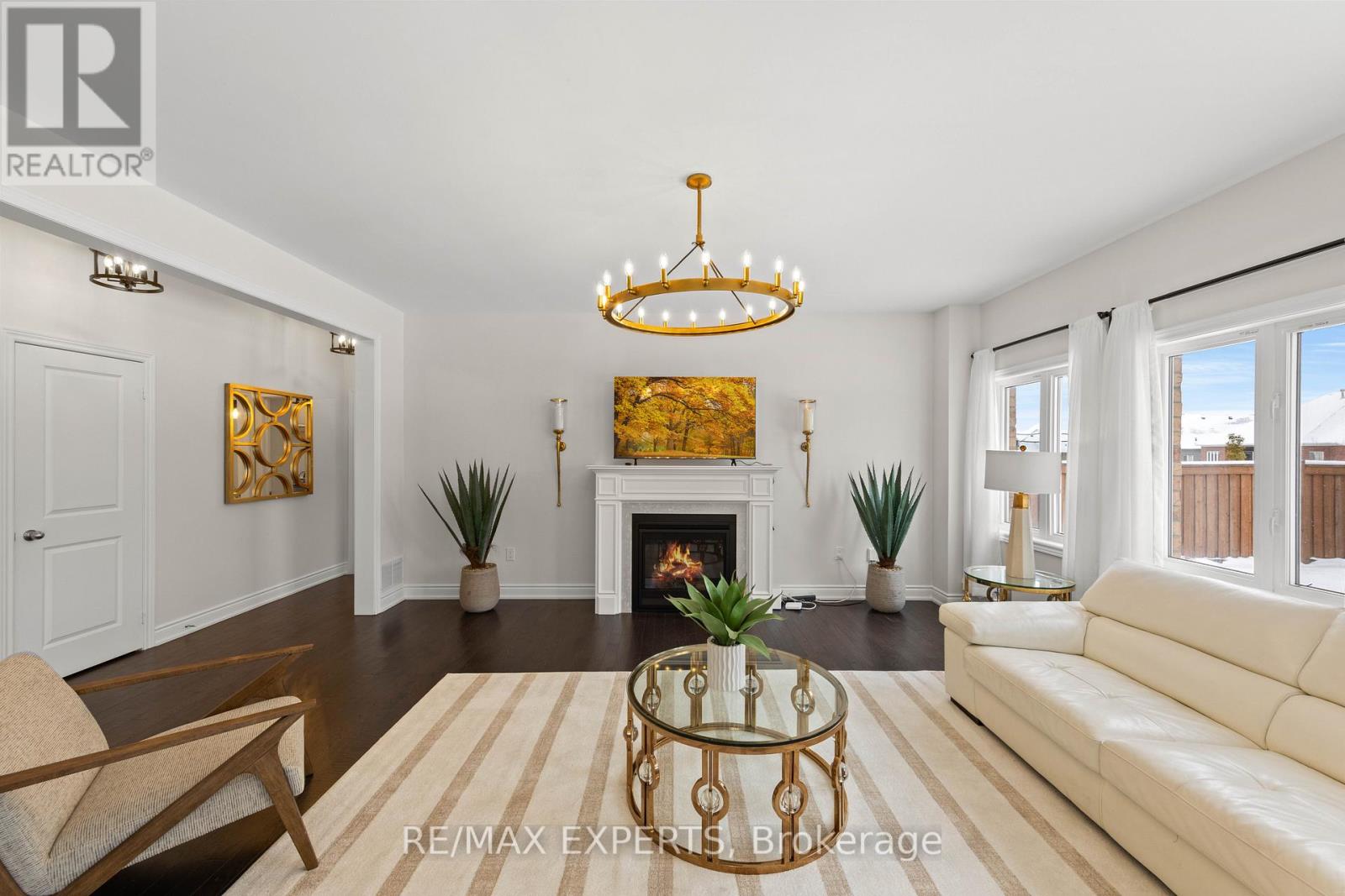 16 Vivian Creek Road, East Gwillimbury, Ontario  L0G 1M0 - Photo 12 - N12542938