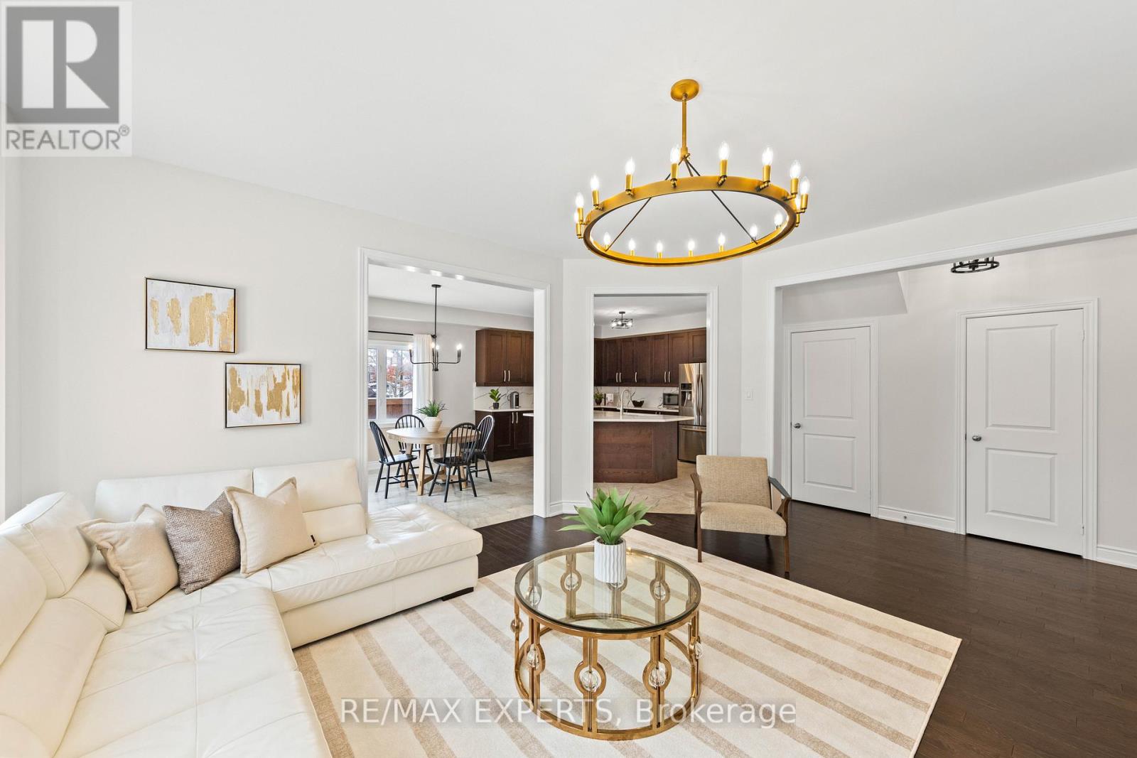 16 Vivian Creek Road, East Gwillimbury, Ontario  L0G 1M0 - Photo 14 - N12542938