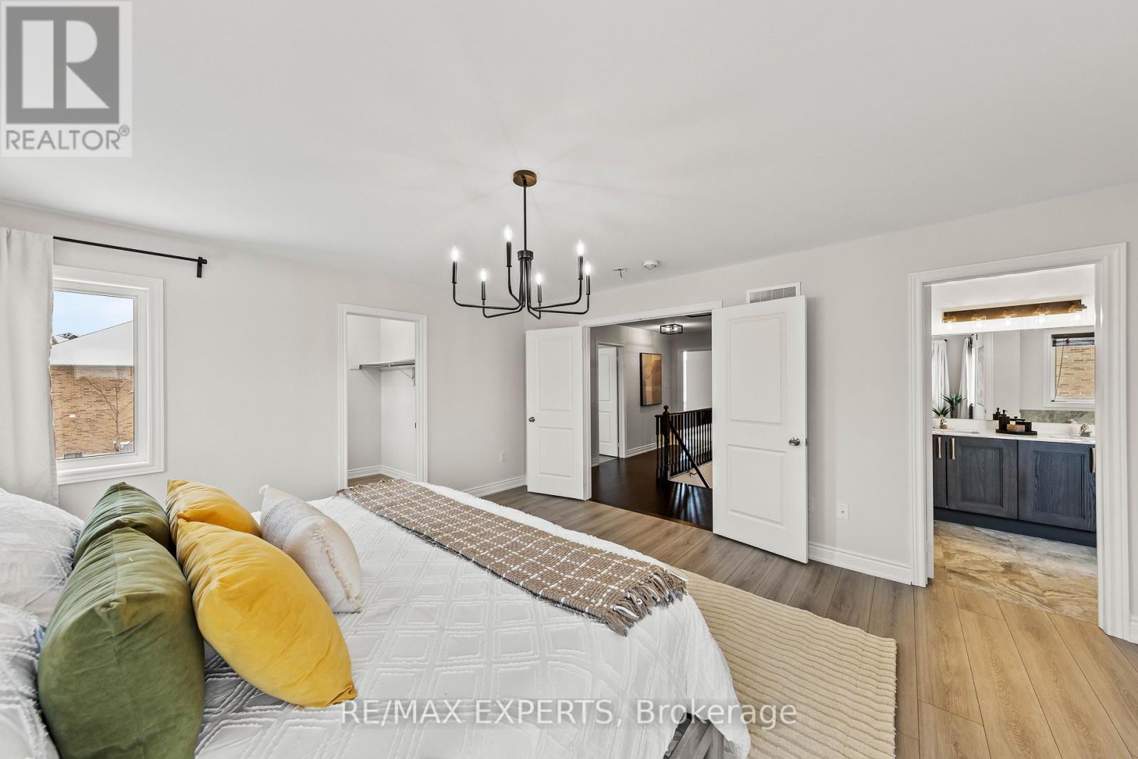 16 Vivian Creek Road, East Gwillimbury, Ontario  L0G 1M0 - Photo 19 - N12542938