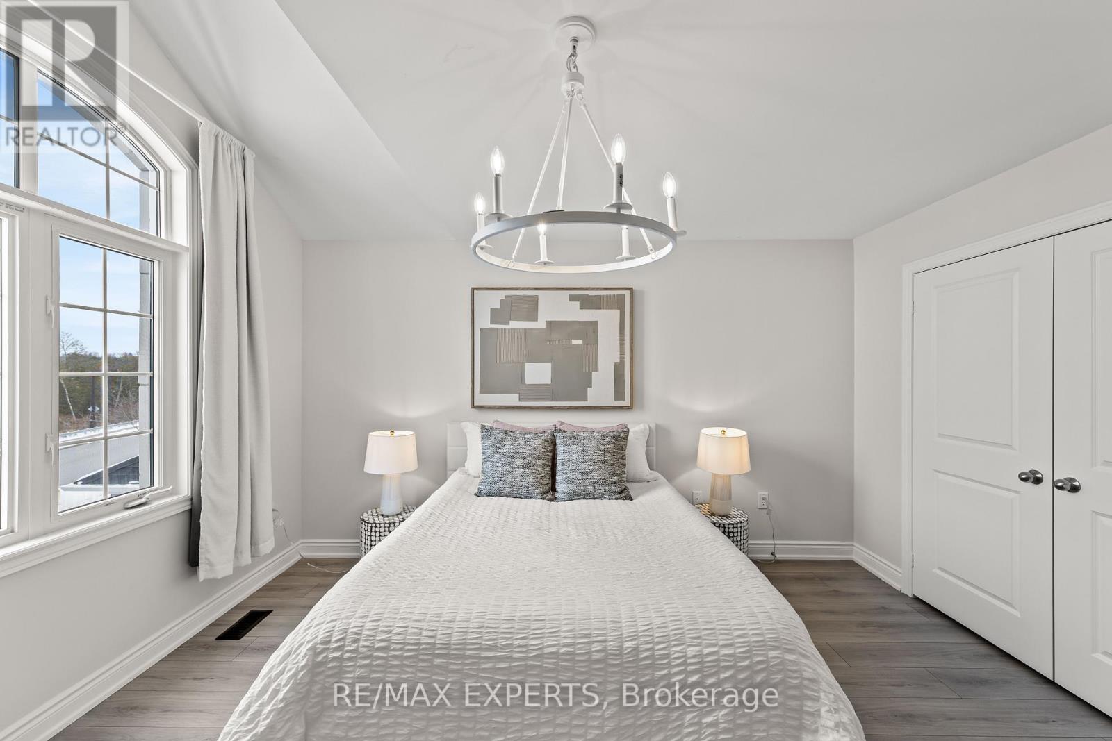 16 Vivian Creek Road, East Gwillimbury, Ontario  L0G 1M0 - Photo 24 - N12542938