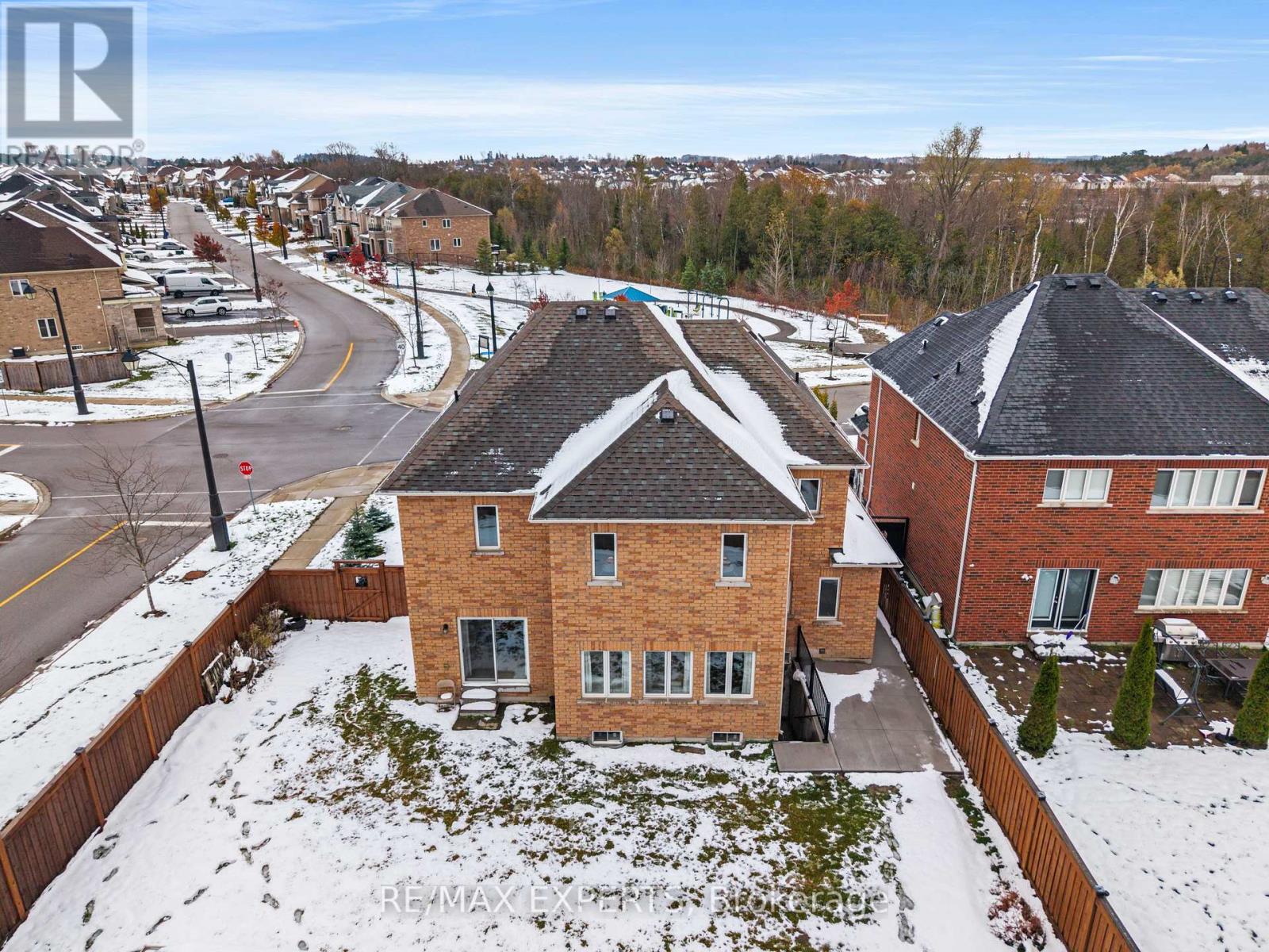 16 Vivian Creek Road, East Gwillimbury, Ontario  L0G 1M0 - Photo 43 - N12542938