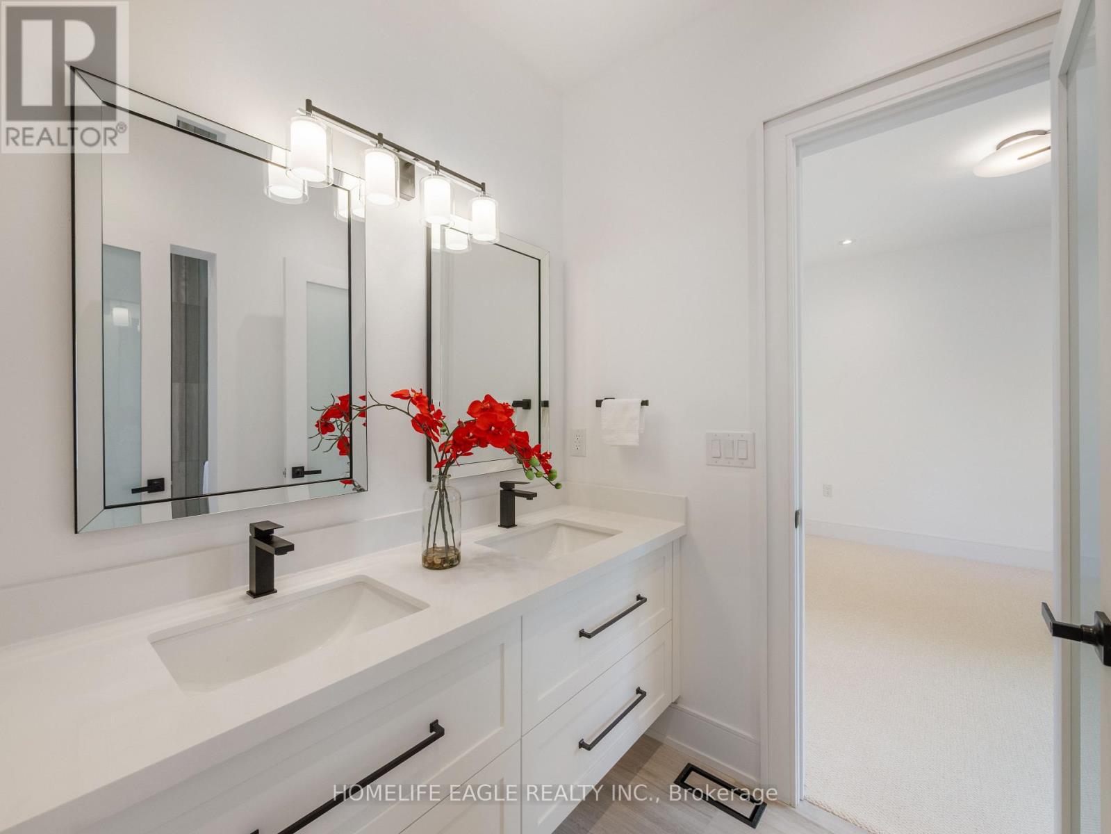 1242 Killarney Beach Road, Innisfil, Ontario L0L 1W0 - Photo 20 - N12542966