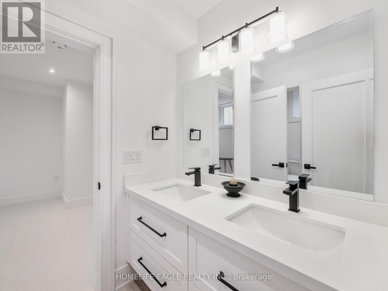 1242 Killarney Beach Road, Innisfil, Ontario L0L 1W0 - Photo 30 - N12542966