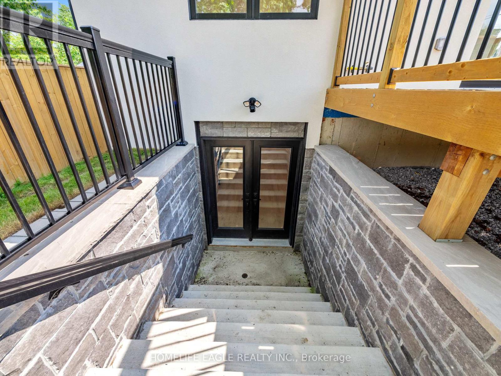 1242 Killarney Beach Road, Innisfil, Ontario L0L 1W0 - Photo 33 - N12542966